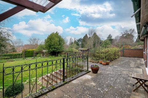 3 bedroom detached bungalow for sale, Headlands, Kettering NN15