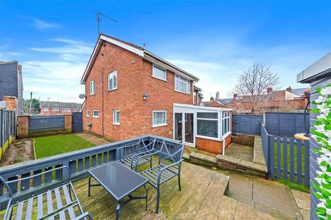 3 bedroom end of terrace house for sale, Lawson Street, Kettering NN16