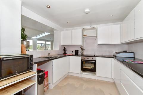 66 Weymouth Road, Folkestone, CT19 4LS
