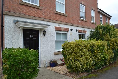 4 bedroom end of terrace house to rent, Conyger Close, Corby NN18