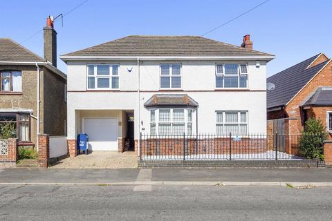 undefined, Neale Avenue, Kettering NN16