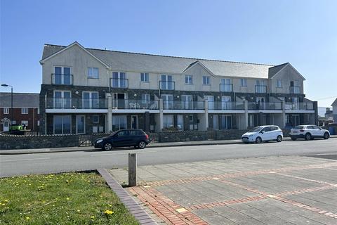 Marine Parade, Tywyn, Gwynedd, LL36