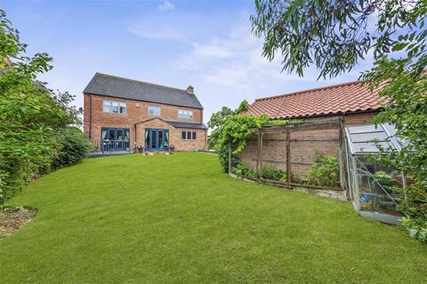 4 bedroom detached house for sale, Hares Run, Mawsley NN14