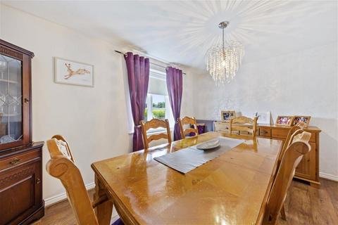 4 bedroom detached house for sale, Hares Run, Mawsley NN14