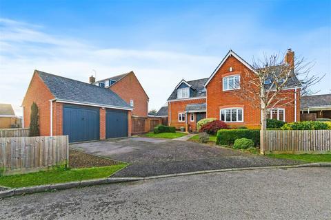 4 bedroom detached house for sale, Cherry Hill, Northampton NN6