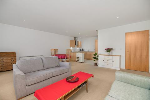 2 bedroom flat for sale, St. Marys Road, Market Harborough LE16