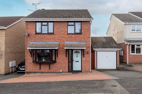 3 bedroom detached house for sale, Russet Close, Market Harborough LE16