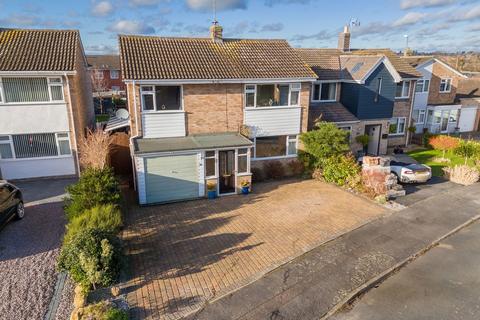 4 bedroom detached house for sale, Barnard Gardens, Market Harborough LE16