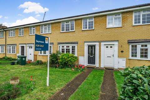 4 Hawksway, Staines-upon-thames, TW18 4RY