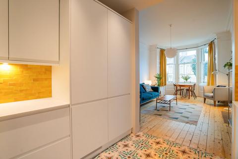 5/1 Bellevue Road, Edinburgh, EH7 4DA
