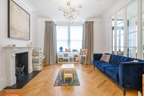 33 Carson Road, London, SE21 8HT
