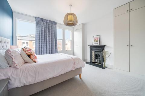 33 Carson Road, London, SE21 8HT