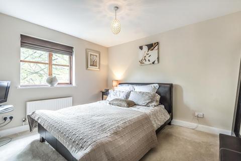 13 Penny Mews, London, SW12 8PU
