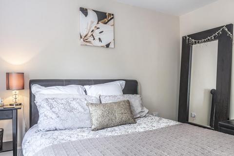 13 Penny Mews, London, SW12 8PU