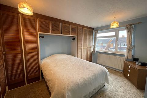 12 Bronte Drive, Kidderminster, DY10 3YU