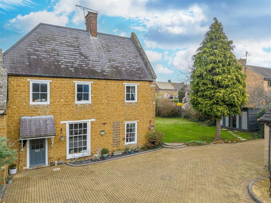 Richardsons Lane, Loddington NN14 5 bed detached house for sale £850,000
