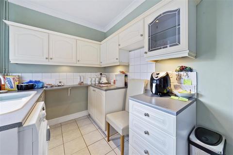 25 Gladstone Street, Kettering, NN16 0TE