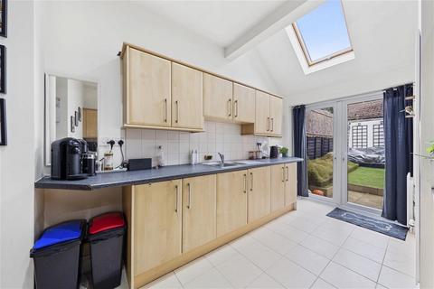 46 Field Street, Kettering, NN16 8EL