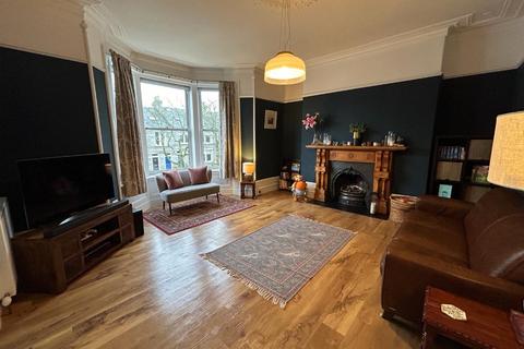 4 bedroom flat to rent, Devonshire Road, West End, Aberdeen, AB10