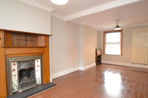 3 bedroom terraced house to rent, Caxton Street, Market Harborough LE16