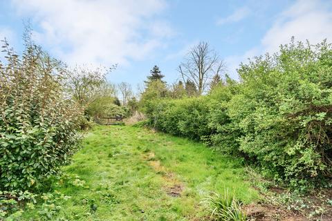 3 bedroom end of terrace house for sale, Old Charlton Road, Shepperton, TW17