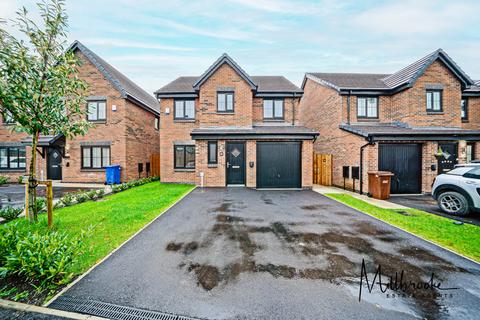 4 bedroom detached house to rent, Weavers Close, Worsley, Manchester, M28
