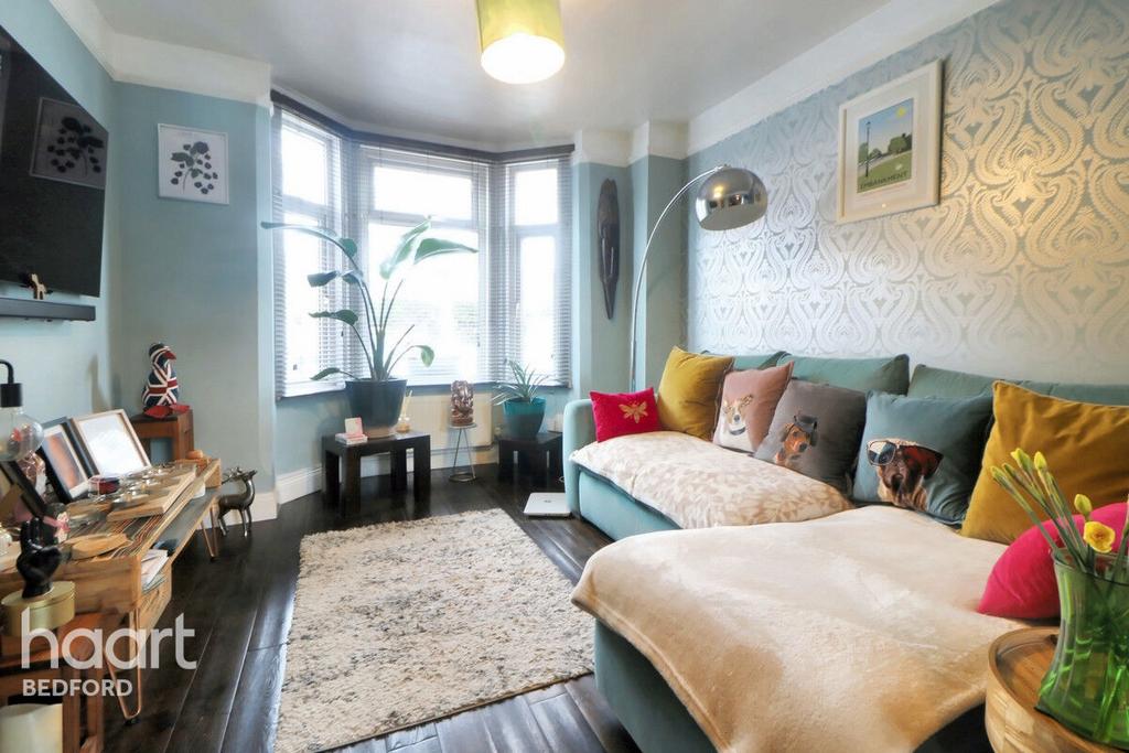 Dudley Street, Bedford 3 bed terraced house for sale £395,000