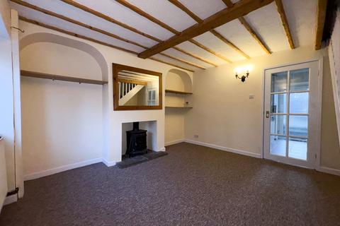 undefined, Long Row, Woodford NN14