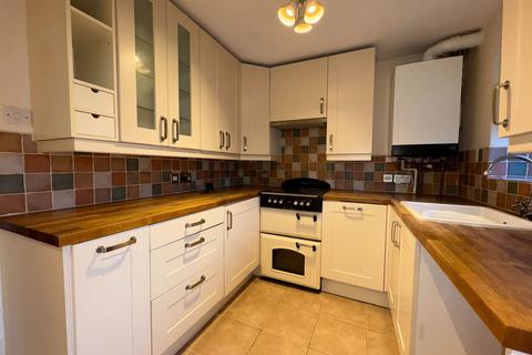 undefined, Long Row, Woodford NN14