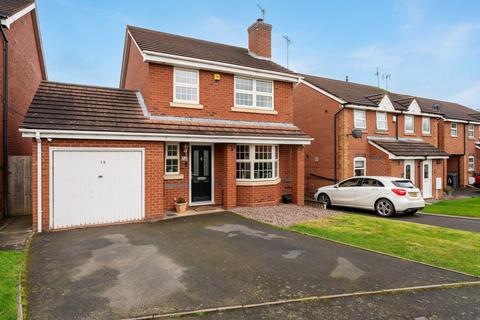 13 Helena Close, Nuneaton, CV10 7DF