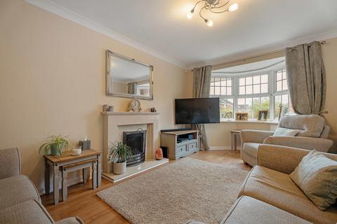 13 Helena Close, Nuneaton, CV10 7DF