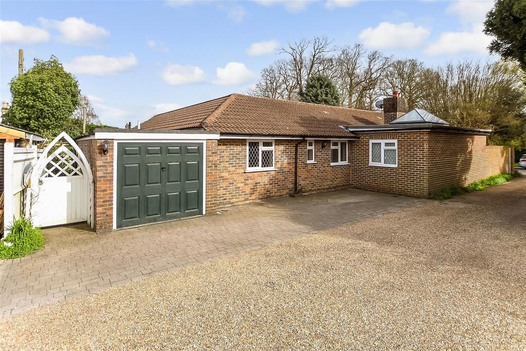 Ringles Cross, Uckfield, East Sussex 3 bed detached bungalow £510,000