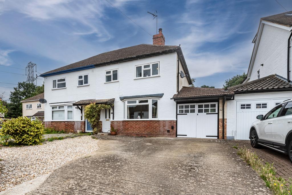 5 Ambarrow Crescent-11 newsky