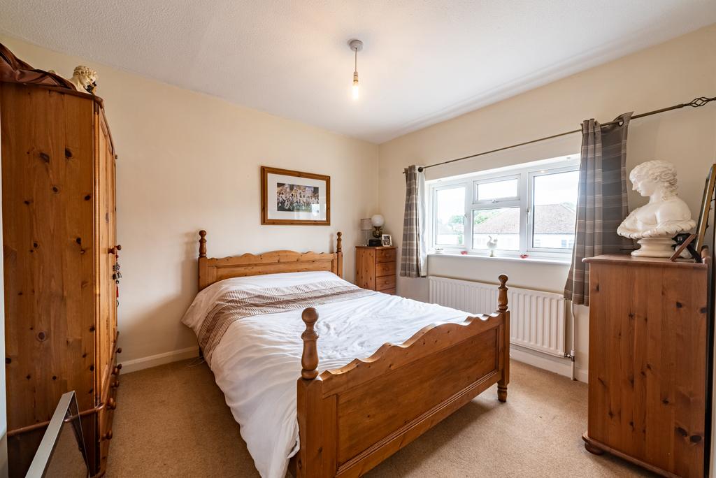 5 Ambarrow Crescent-3