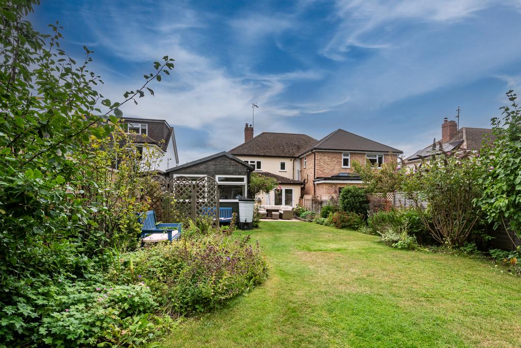 5 Ambarrow Crescent-31 newsky