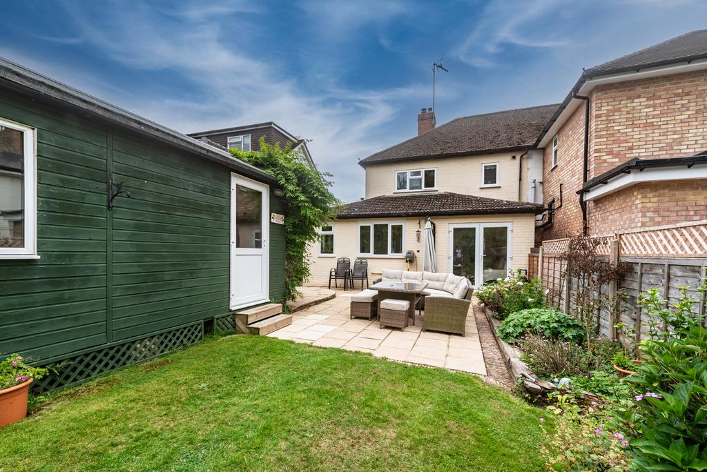 5 Ambarrow Crescent-28 newsky