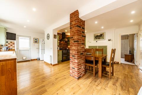 5 Ambarrow Crescent, Sandhurst, GU47 8JA