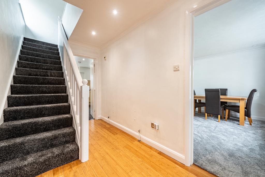 2 Aylesham Way-42