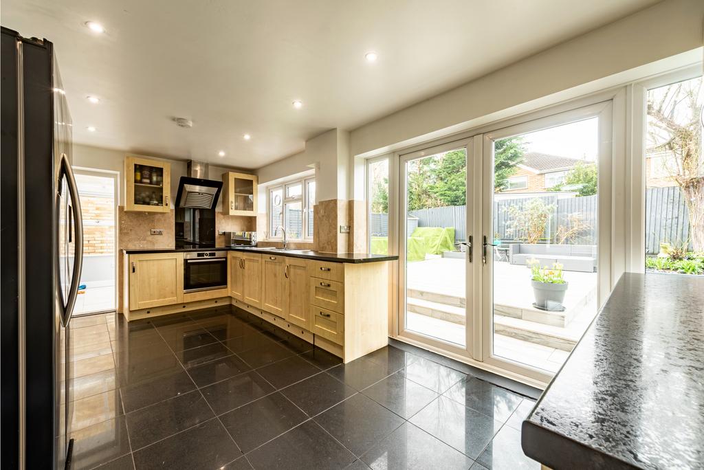 2 Aylesham Way-32