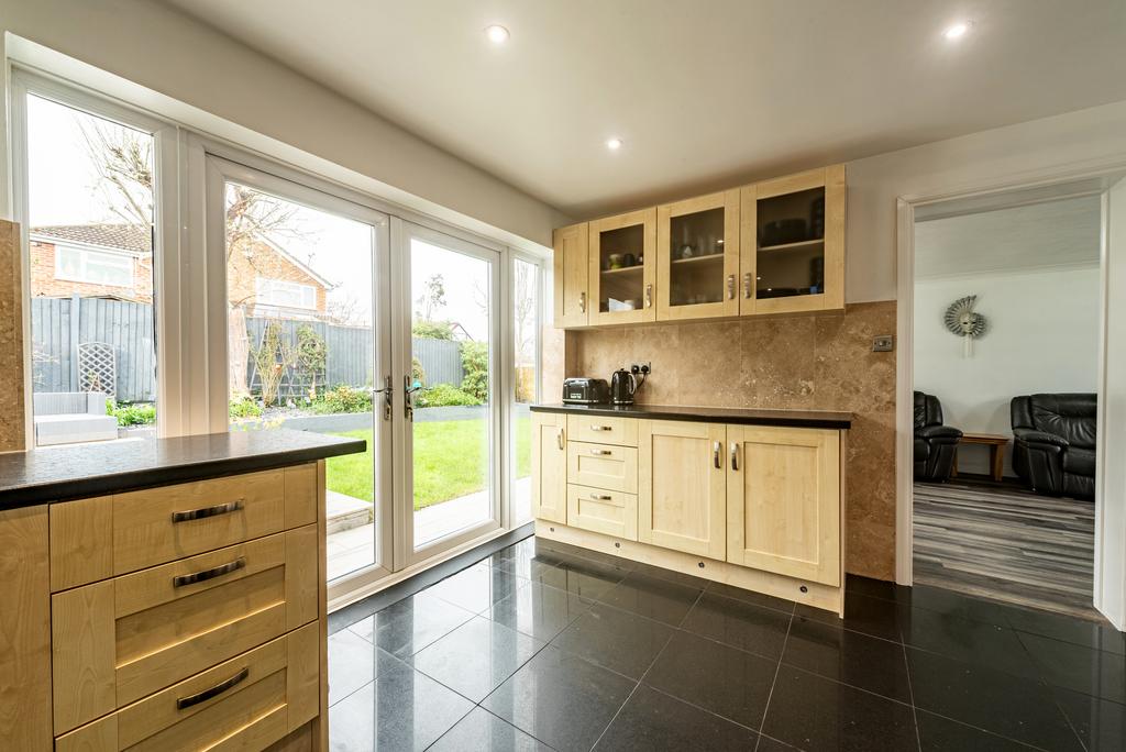 2 Aylesham Way-29