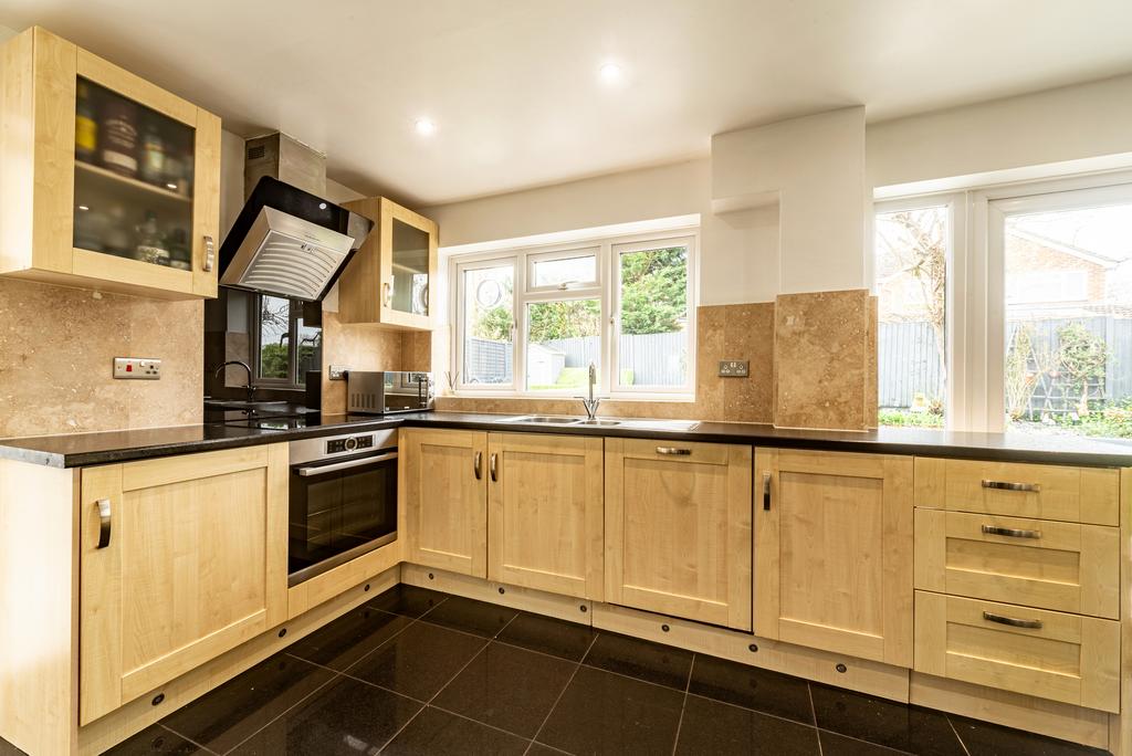 2 Aylesham Way-36