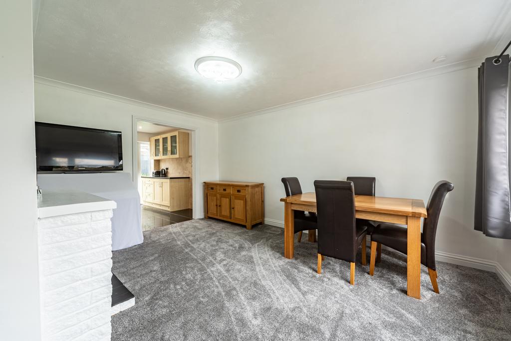 2 Aylesham Way-39