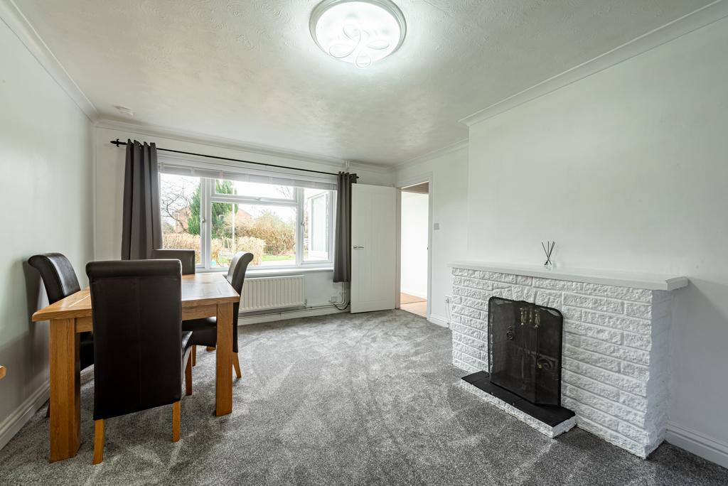 2 Aylesham Way-40