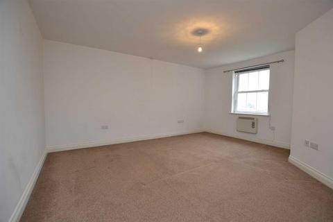 1 bedroom flat to rent, Northfield House, Finedon NN9