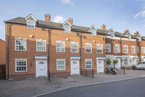 undefined, Heritage Court, Kettering NN16