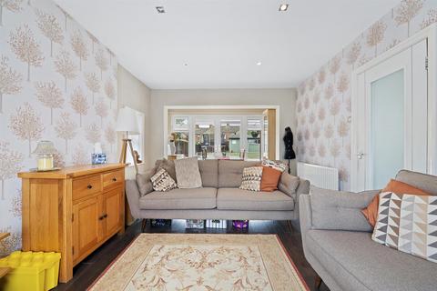 3 bedroom detached house to rent, Stanley Street, Rothwell NN14