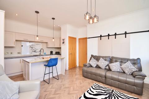 2 bedroom flat for sale, Cadzow Street, Hamilton