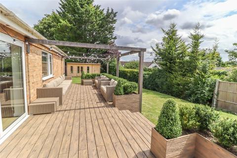 4 bedroom bungalow for sale, Stanbury Close, Thruxton, Andover, Hampshire, SP11