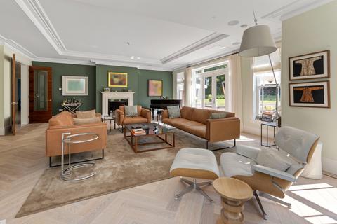 High Oaks Fishers Wood, Ascot, SL5 0JF