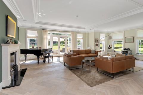 High Oaks Fishers Wood, Ascot, SL5 0JF